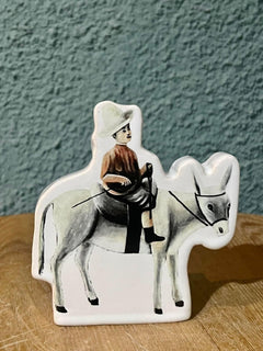 White Studio - ფიროსმანის მინიატურა  "ბიჭი ვირზე"