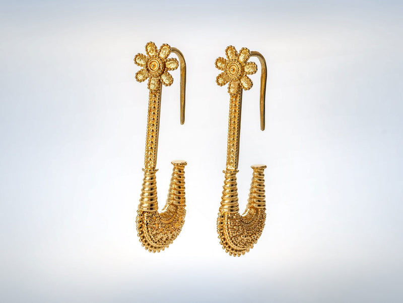 საყურე ვარდით