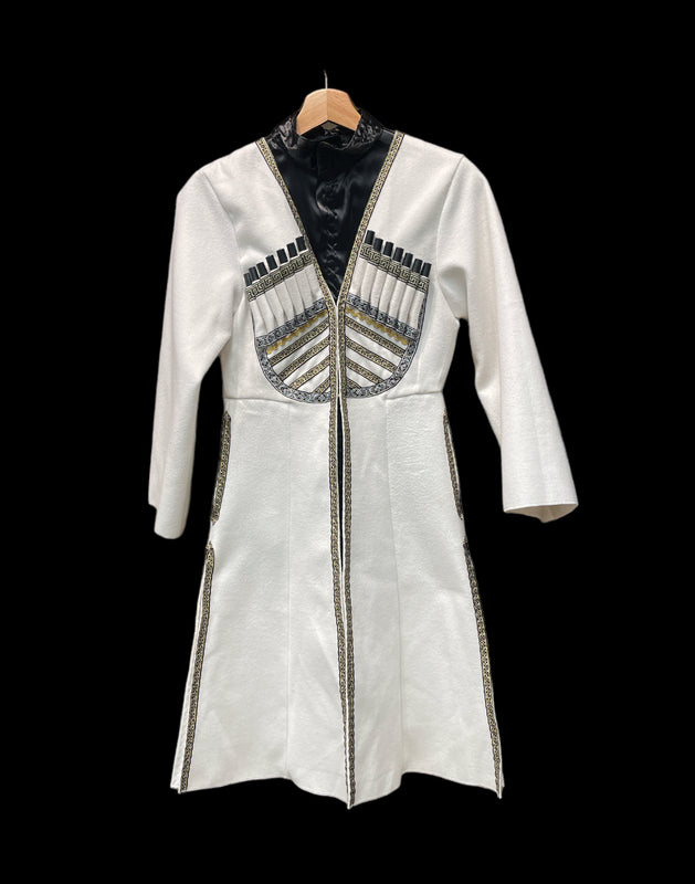 ბიჭის თეთრი ჩოხა - ახალუხი-შარვალი