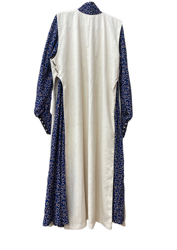 ქალის ნაციონალური კაბა-ჩოხა