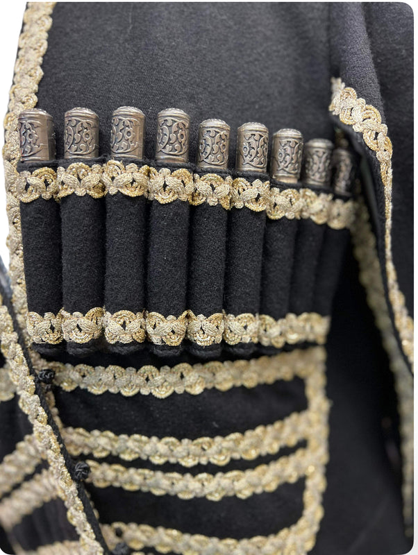 მამაკაცის მოქარგული შალის შავი ჩოხა - ახალუხი - ქილები