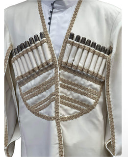 მამაკაცის მოქარგული თეთრი ჩოხა - ახალუხი - ქილები