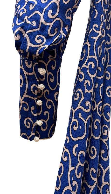 ქალის ნაციონალური კაბა-ჩოხა