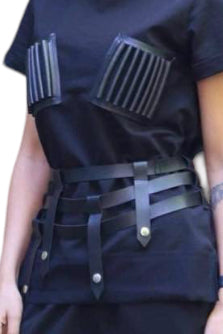 ქამრიანი მაისური ჩოხის ელემენტებით , გაწყობილი თყავით