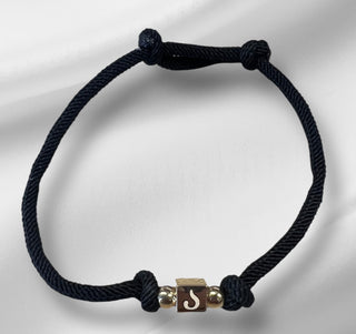 ოქროს ასო ბგერა "ა" თოკზე მოწნული სამაჯური