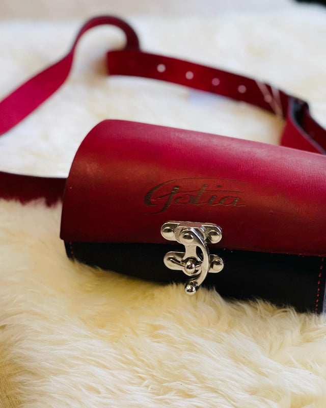 ხელნაკეთი ტყავის ჩანთა-  Fotia