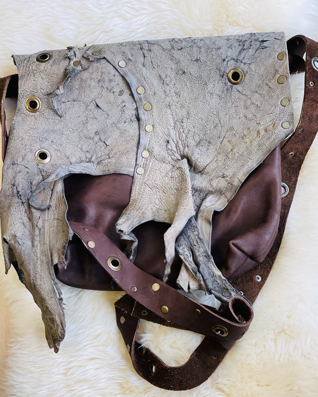 ხელნაკეთი ტყავის ჩანთა-  Fotia