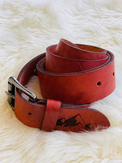 ხელნაკეთი ტყავის ქამარი