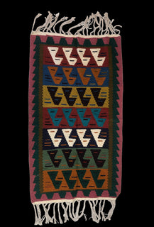 ხელნაკეთი ფარდაგი