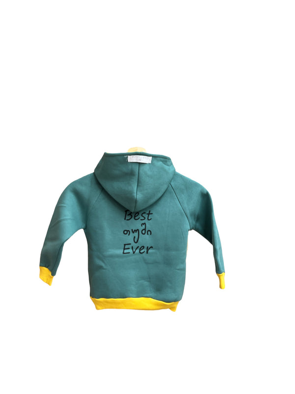 ბავშვის კაპიშონიანი ჰუდი.