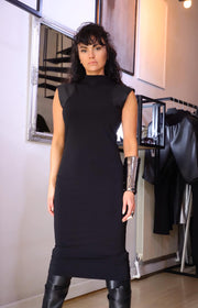 M.G.  კაბა შავი