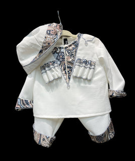 ჩვილის სამოსი (სამეული)